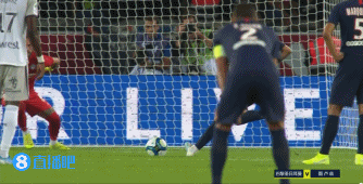 保级之战：格拉尼特·扎卡加盟黑猫！桑德兰中场终获节拍器