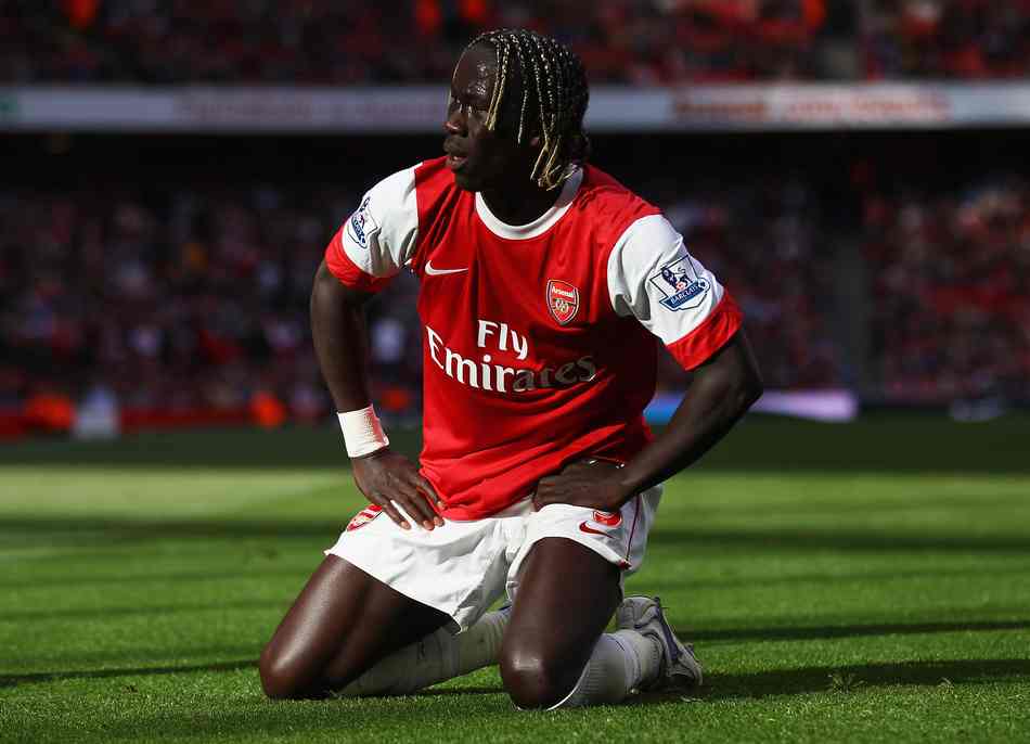 邮报：新主场用地估值存在分歧，曼联可能先买一部分土地开建（邮报：新球场用地估值有分歧，曼联或先购部分地块动工）