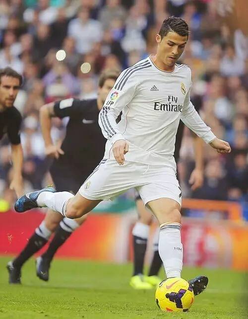 邮报：热刺冬窗将关注DV9，也可能引进世界级门将提升实力