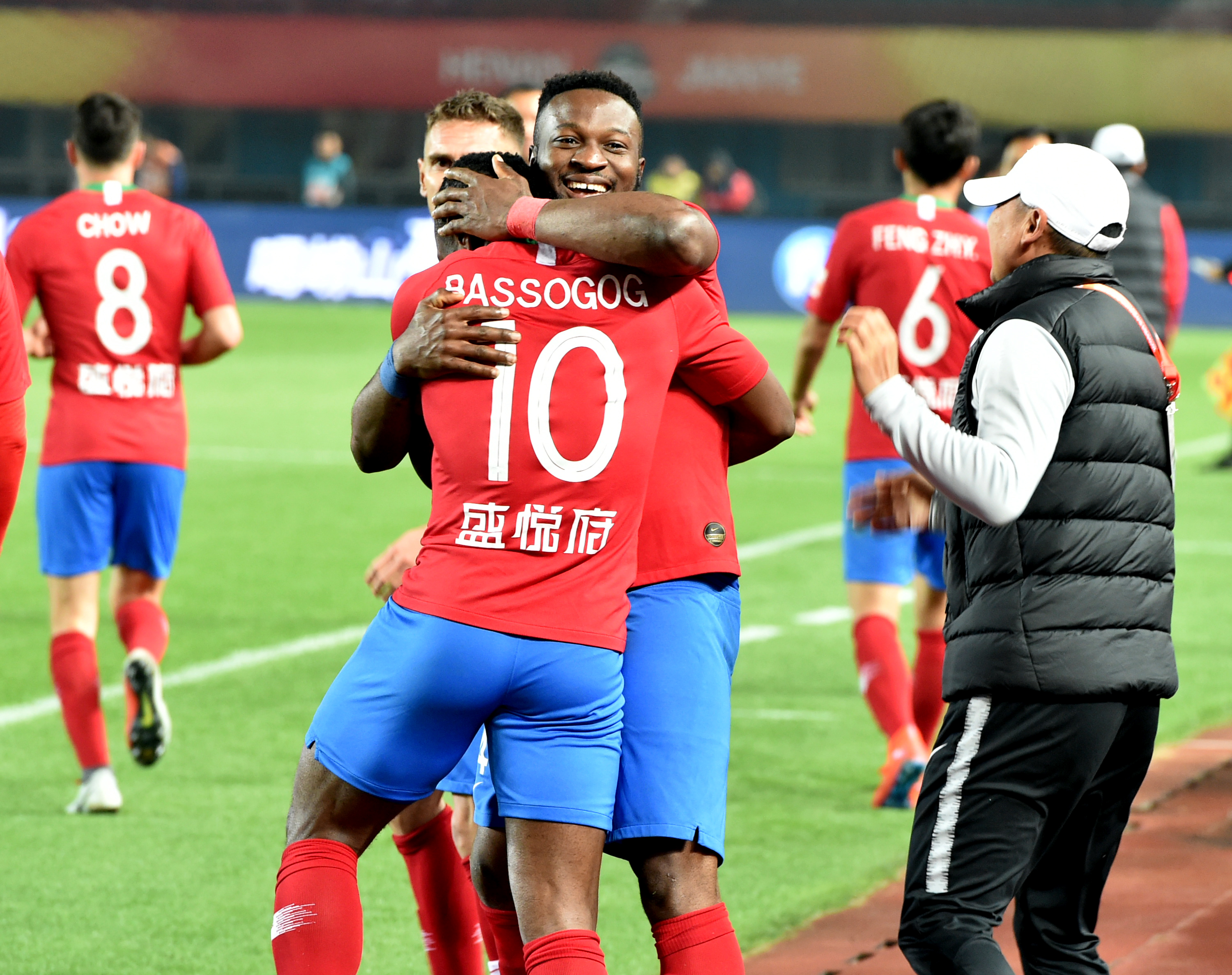 朗斯核心托万现身说法：我们从阿森纳的定位球战术中汲取经验（托万直言朗斯从阿森纳定位球战术中取经）