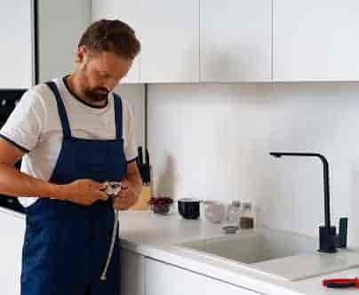 We are offering Expert Plumbing Services - 星海体育
